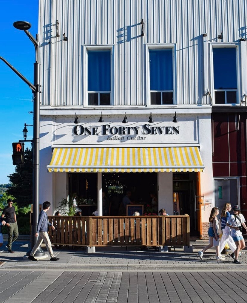 Front entrance of 147 Ristorante in Barrie